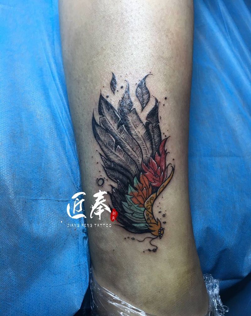 自由之翼纹身图片_腿部脚部新传统New School纹身图案