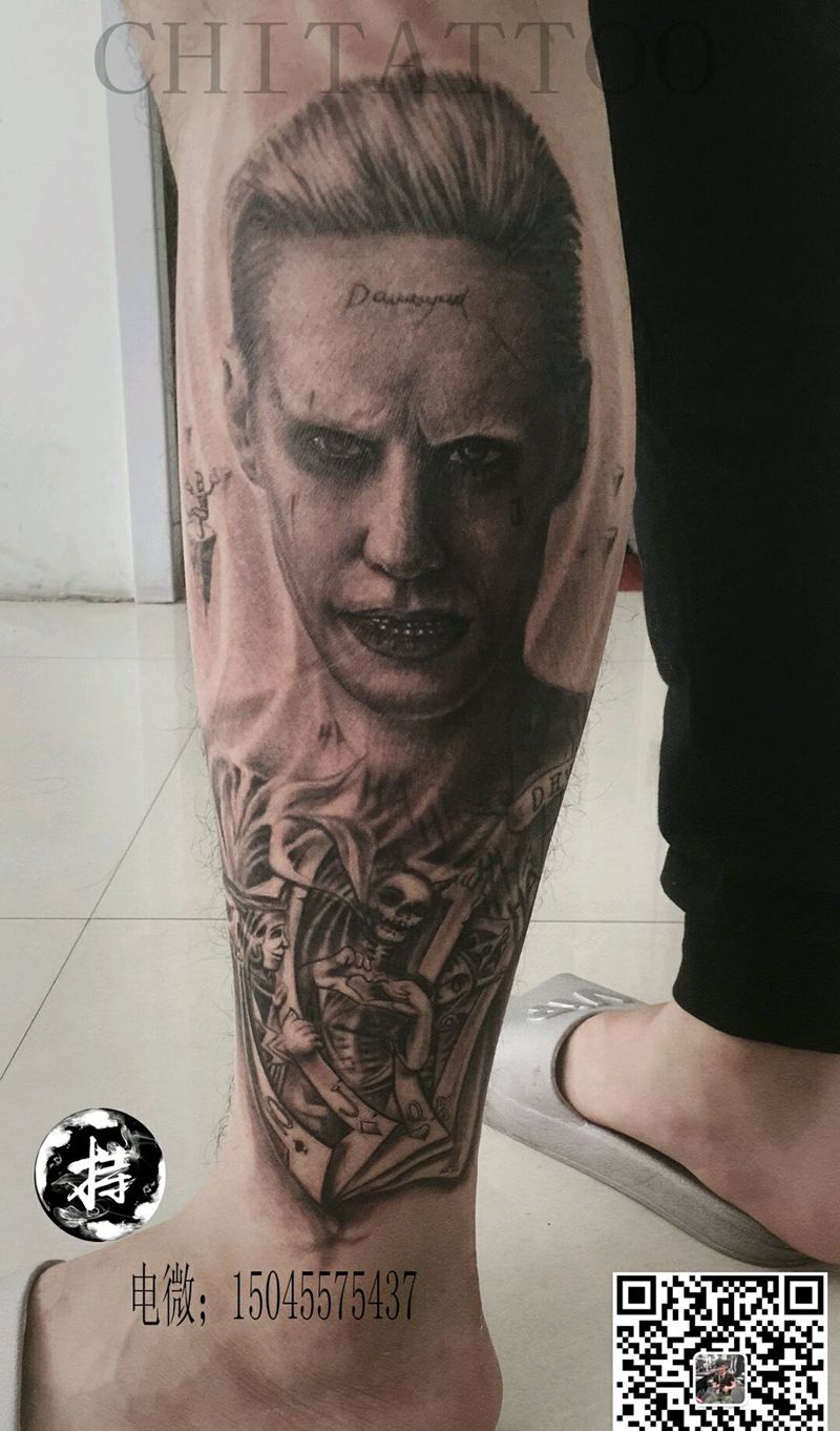 小腿小丑纹身图片