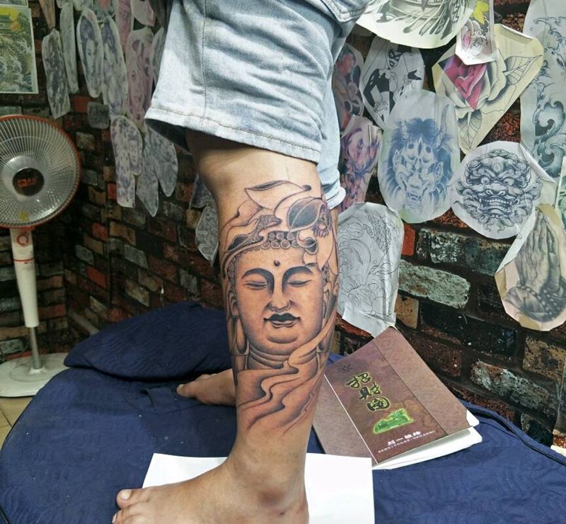佛头完成纹身图片_腿部纹身图案