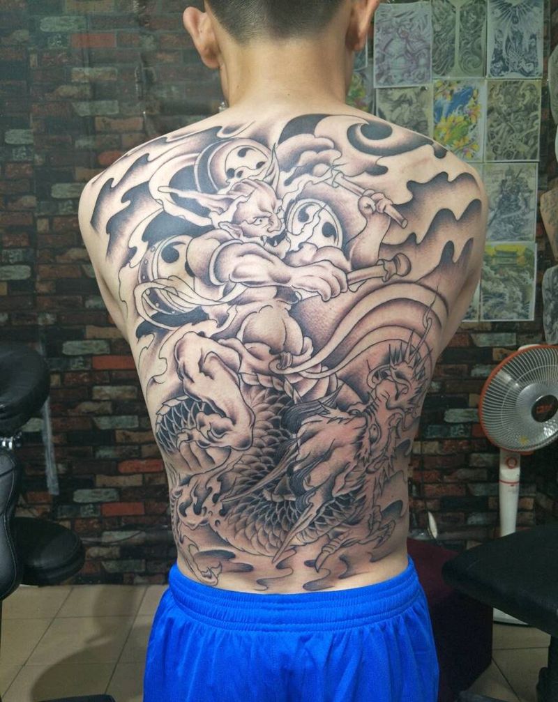 雷神纹身图片_背部纹身图案