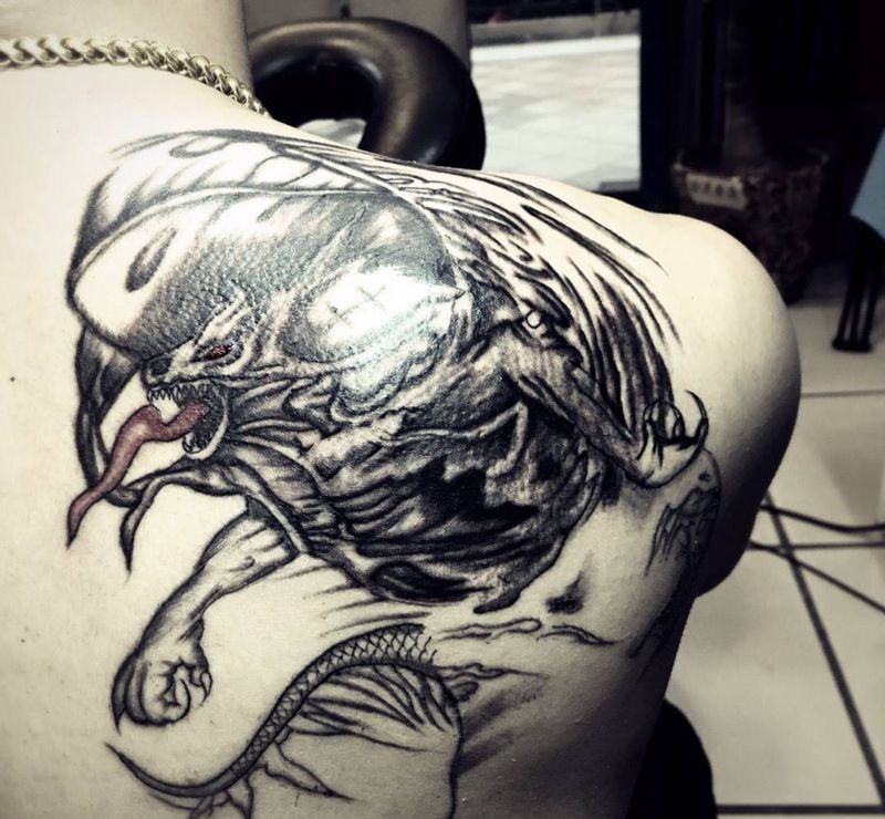 欧美飞龙纹身图片