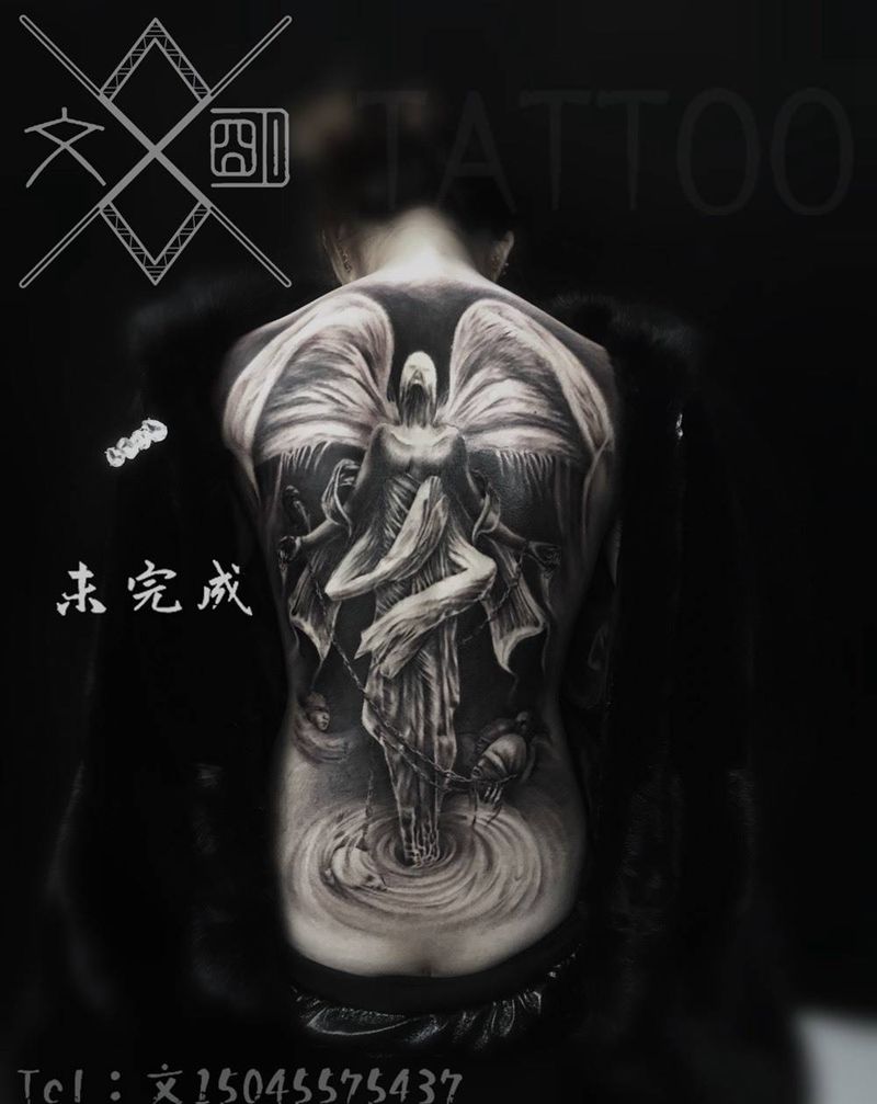 挣脱；纹身图片