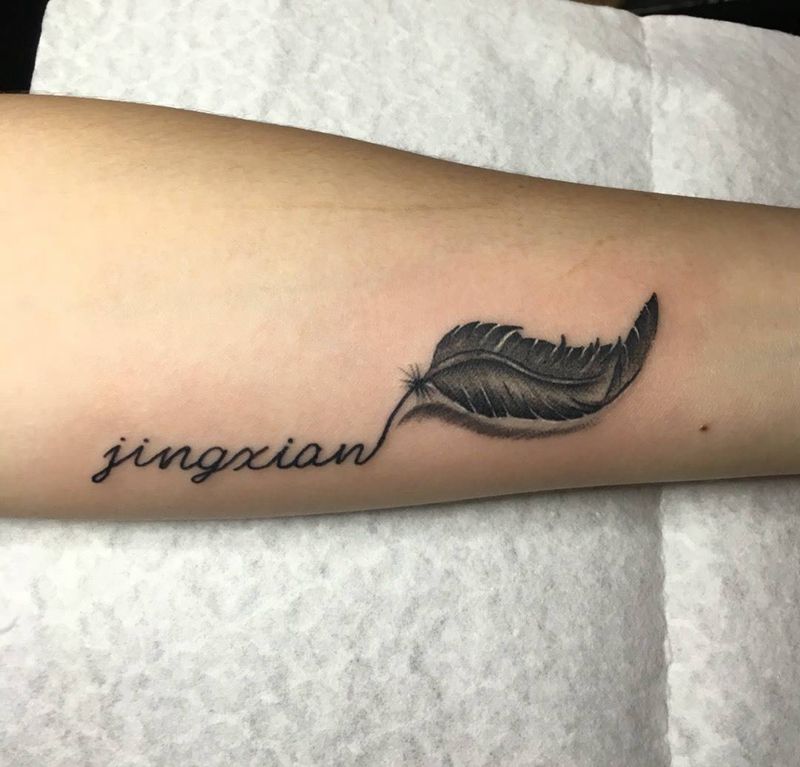 小羽毛纹身图片