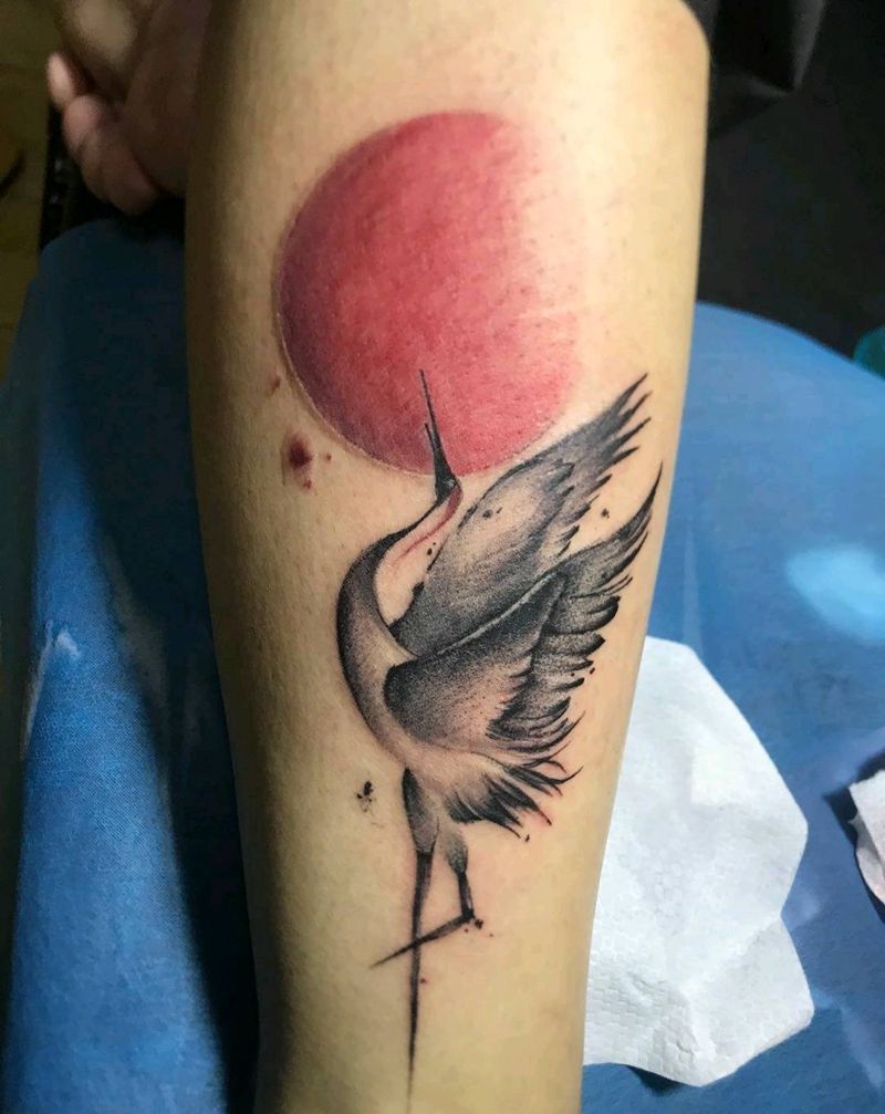 鹤~男纹身图片_腿部水彩纹身图案