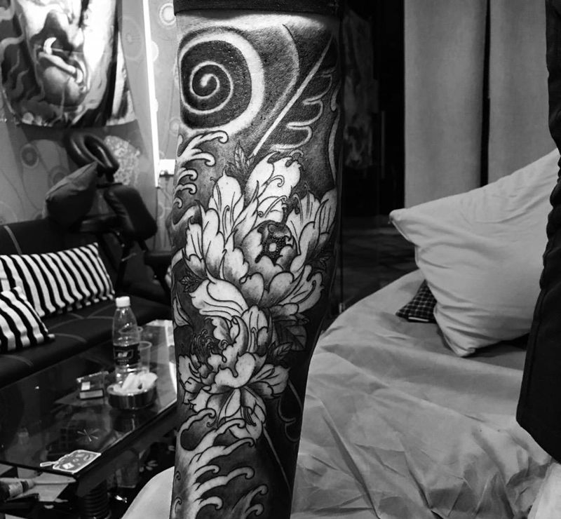 包小腿纹身图片