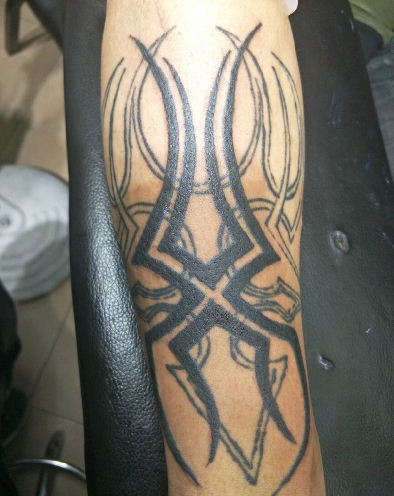 旧图腾翻新纹身图片