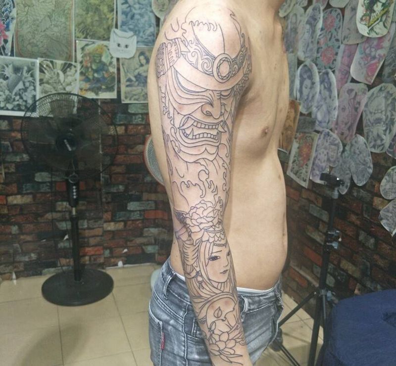 花臂线条纹身图片_手臂纹身图案