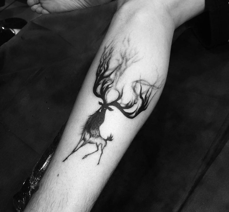 麋鹿纹身图片