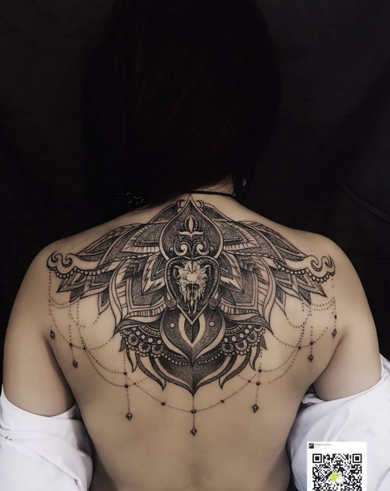 点到吐纹身图片