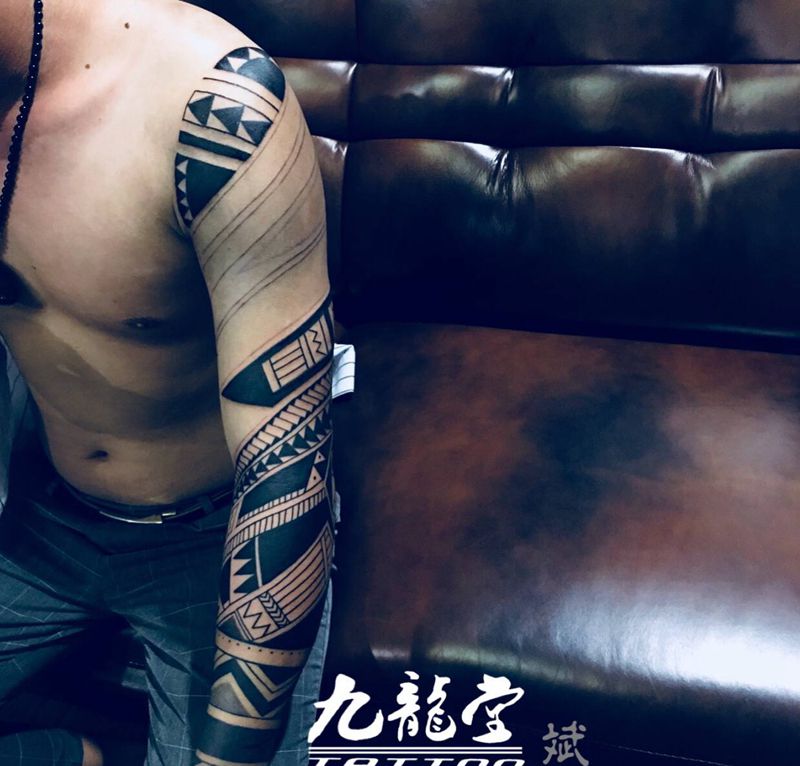 花臂未完纹身图片_新传统纹身图案