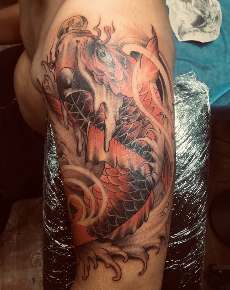 鲤鱼纹身图片_手臂纹身图案