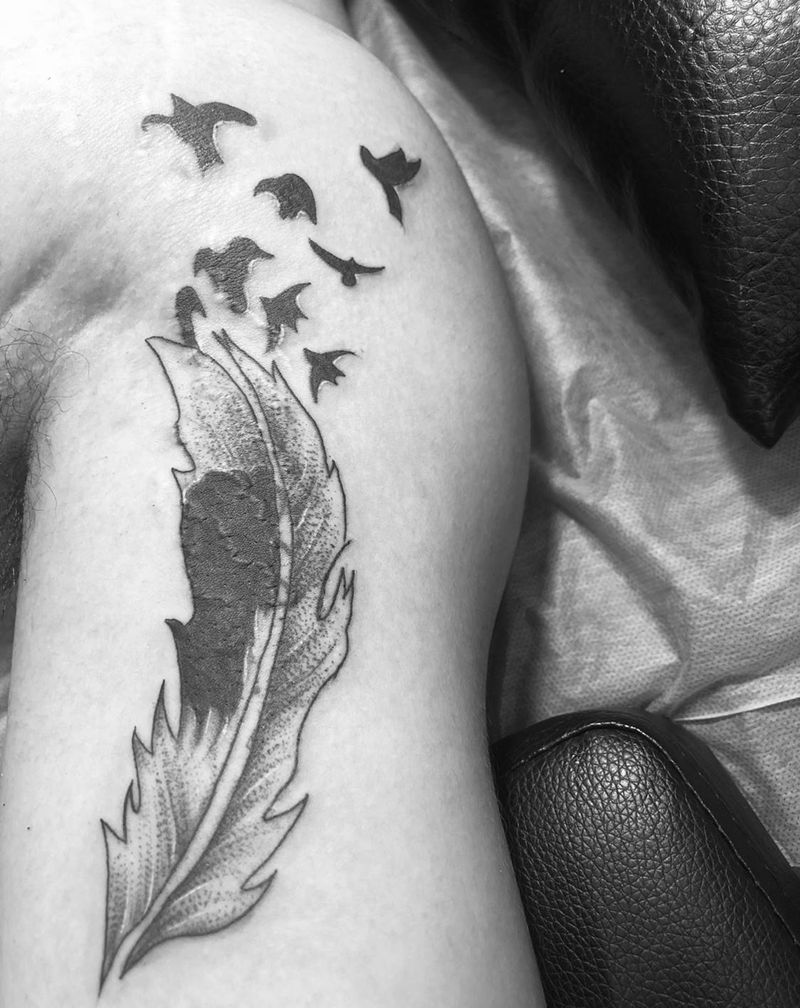 羽毛遮盖纹身图片_手臂纹身图案