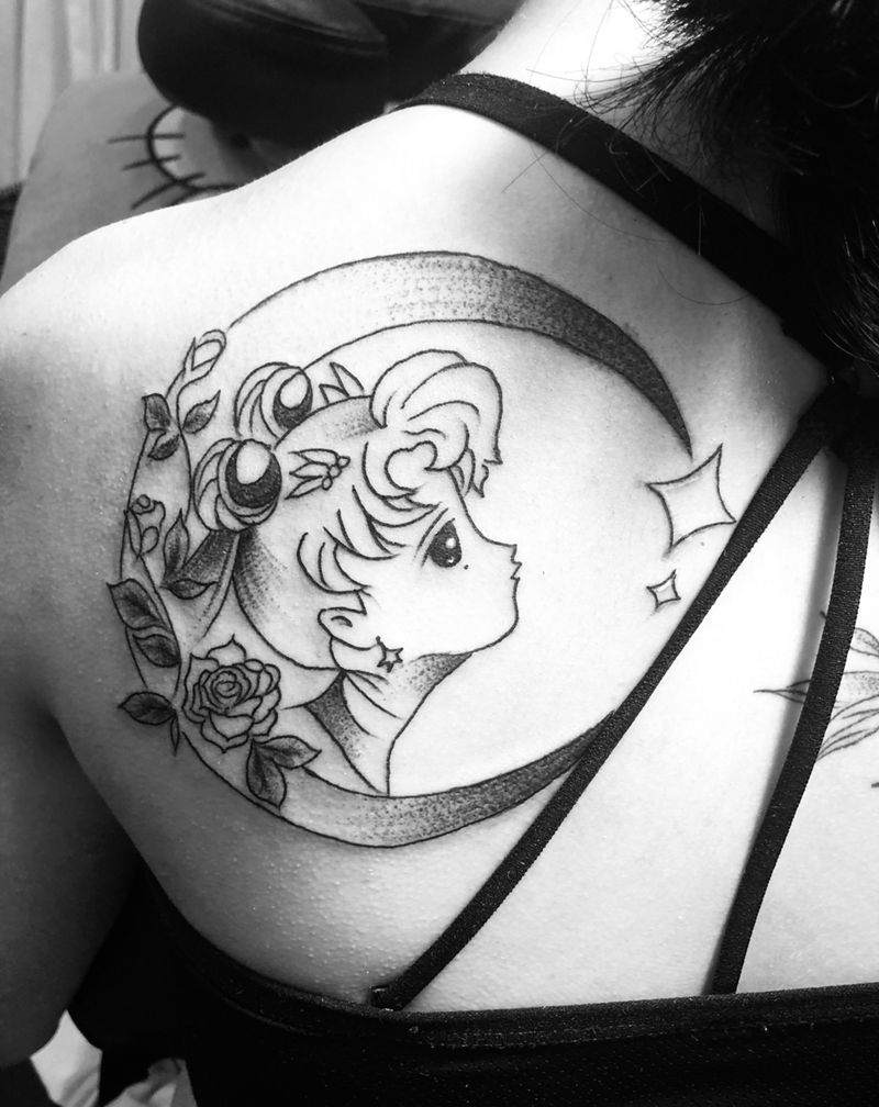 少女纹身图片_背部纹身图案