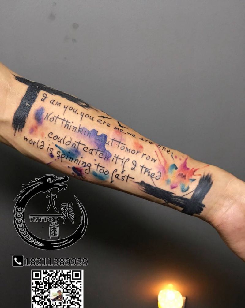 英文加泼墨纹身图片