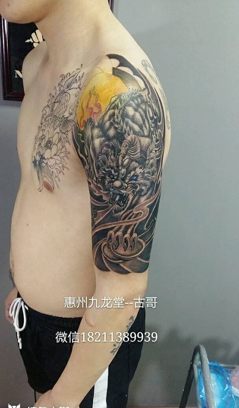 半甲未完纹身图片