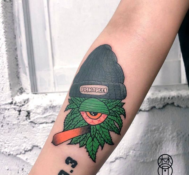 死亡凝视纹身图片_手部New School新传统纹身图案