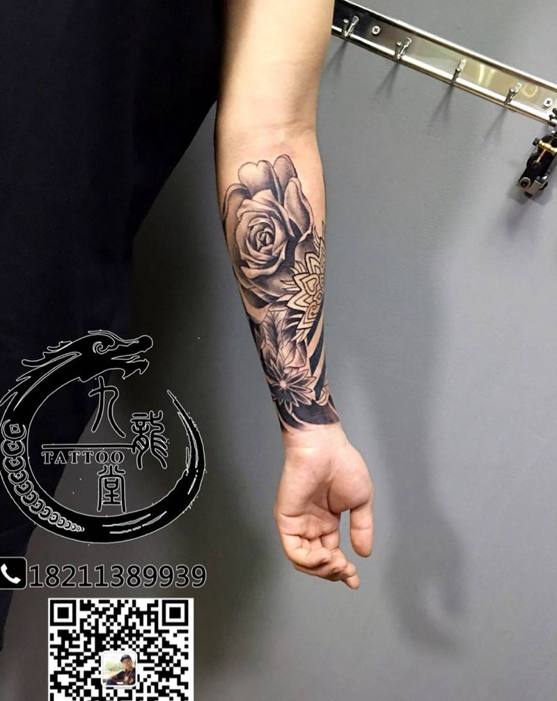 包半臂未完成纹身图片