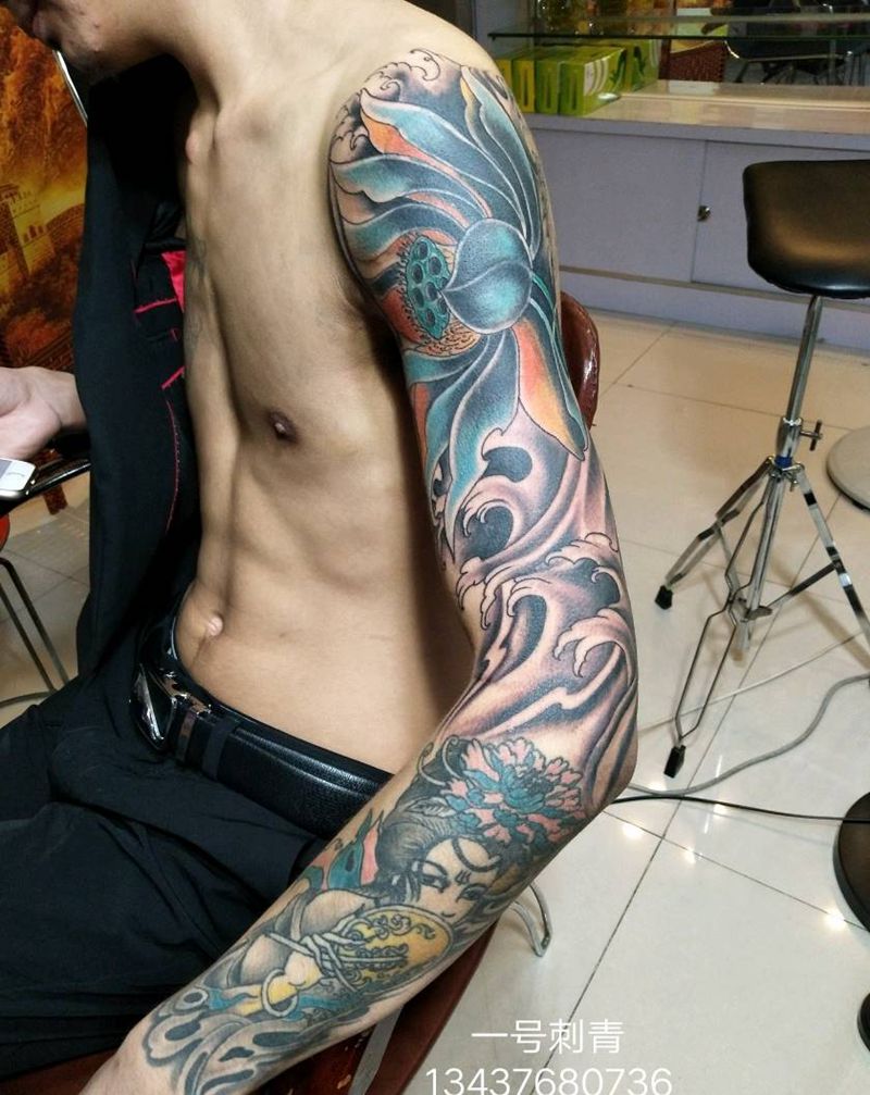 接花臂纹身图片