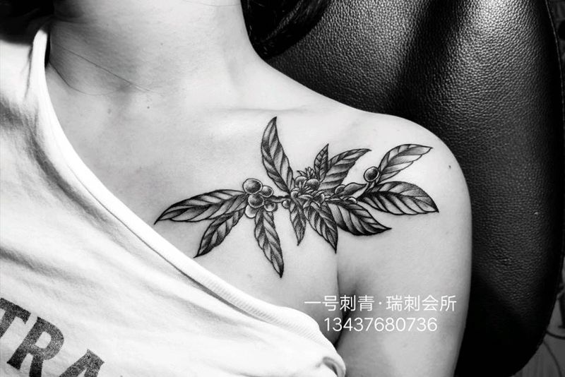 私人订制纹身图片_胸部纹身图案