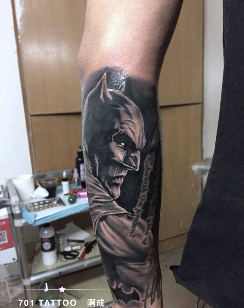 蝙蝠侠和小丑纹身图片