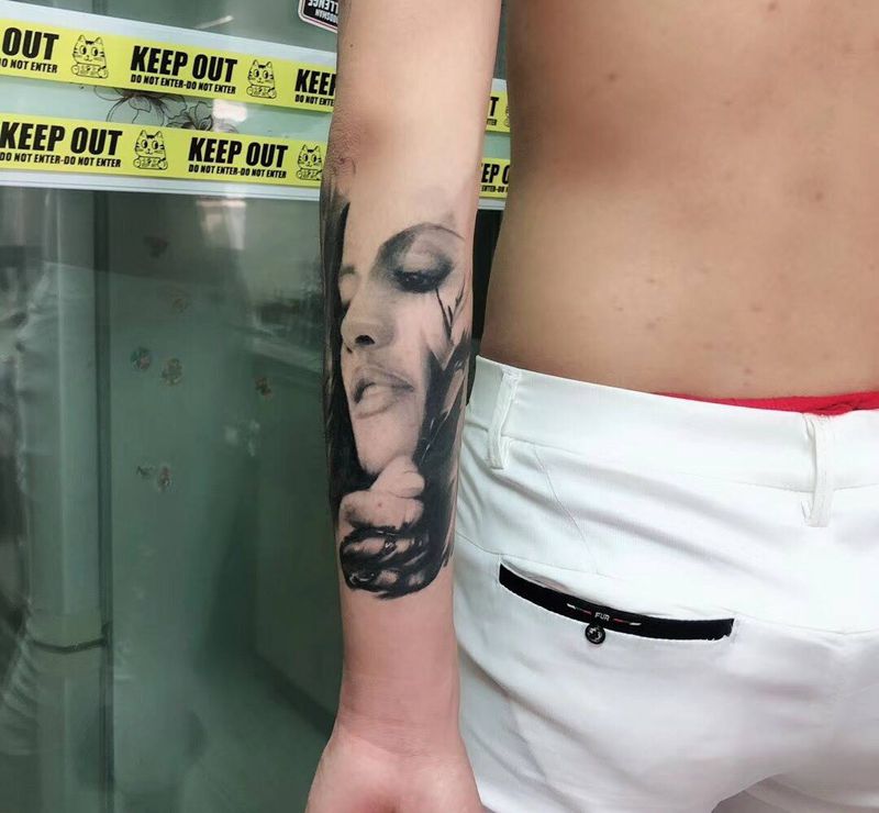 欧美人物写实一年后效果纹身图片