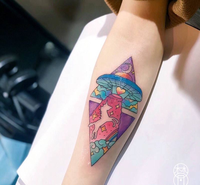 时光之马纹身图片_手部New School纹身图案