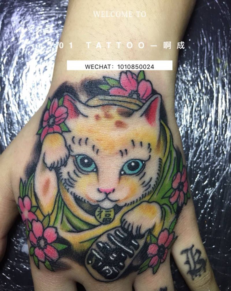 招财猫纹身图片
