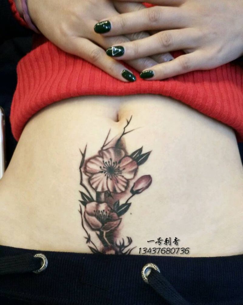 剖腹疤痕遮盖纹身图片