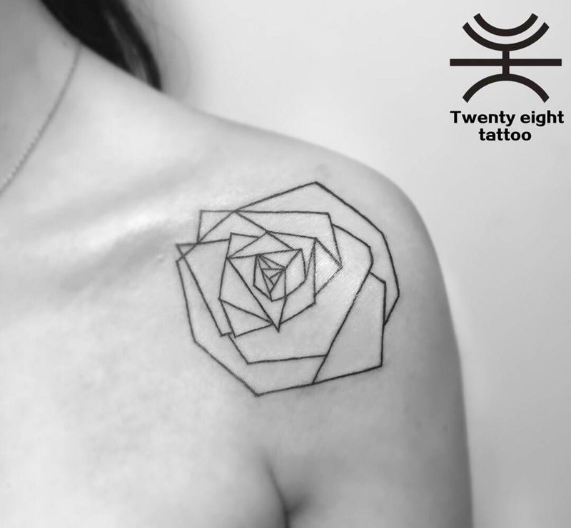 几何玫瑰纹身图片