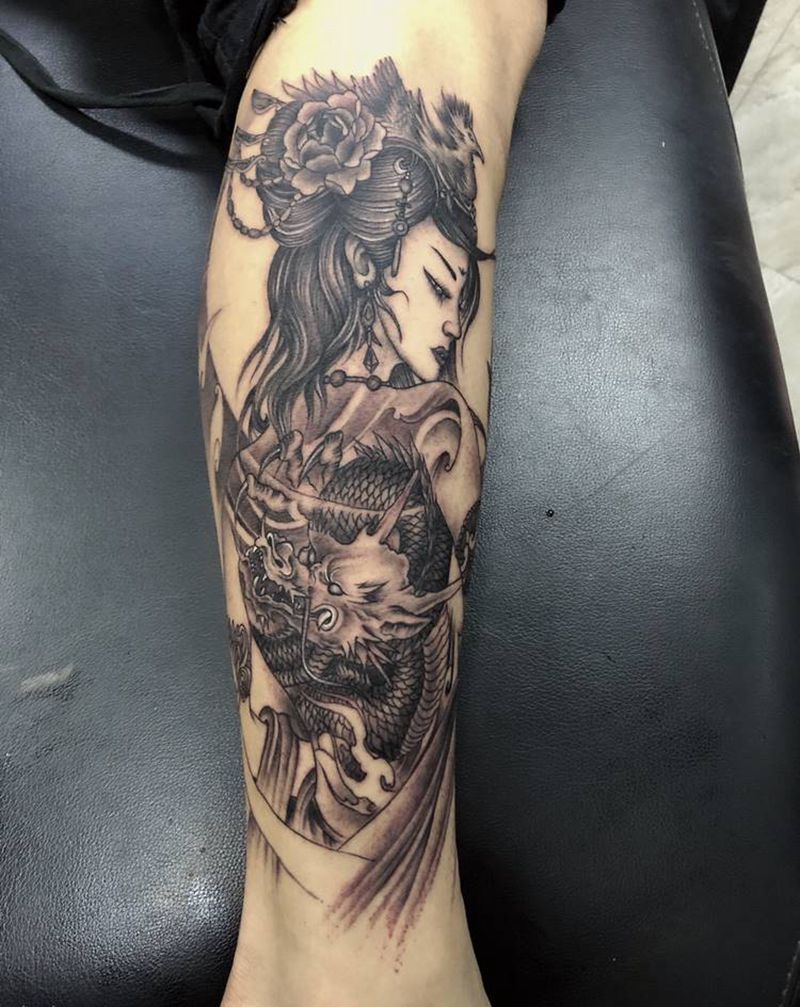 艺妓纹身图片_脚部纹身图案