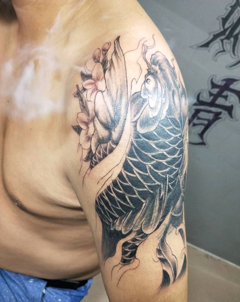 鲤鱼遮盖。纹身图片