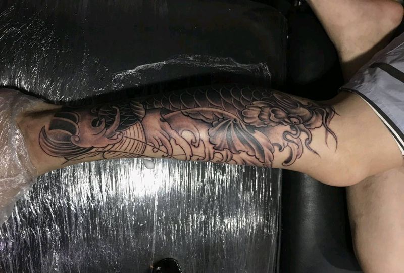 包小腿作品纹身图片_腿部新传统纹身图案