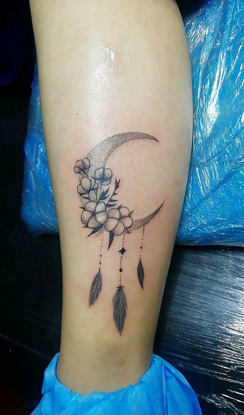 点刺风格纹身图片_脚部手部点刺纹身图案