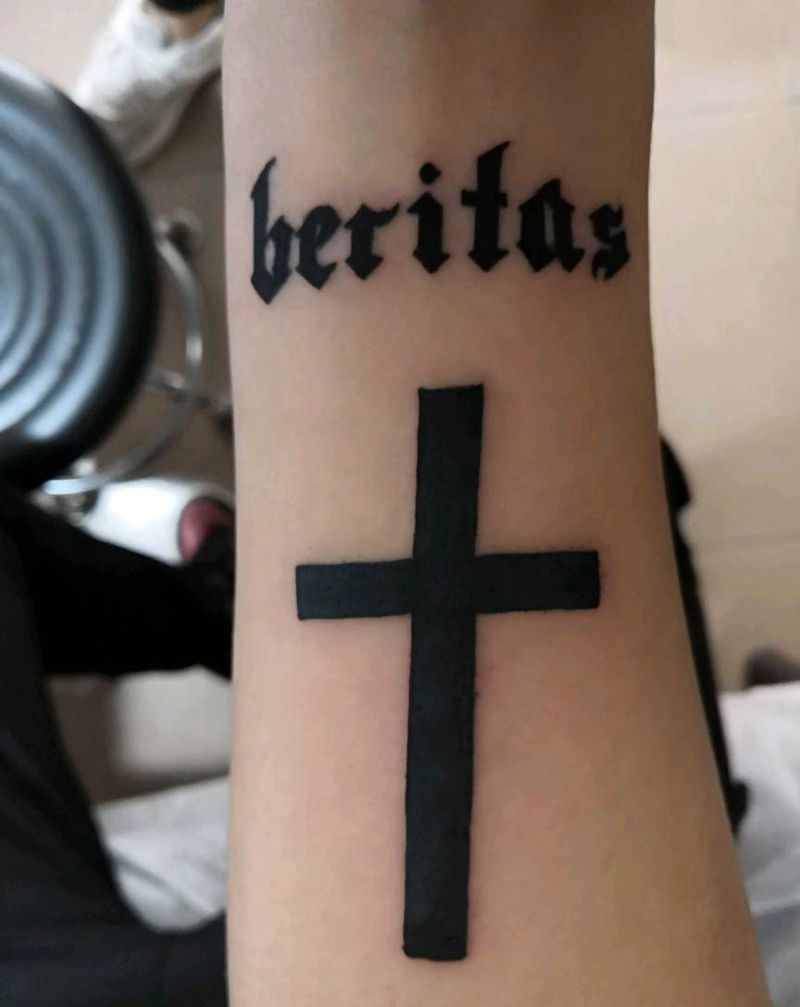 十字架纹身图片