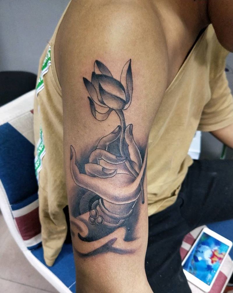 佛手执莲。纹身图片