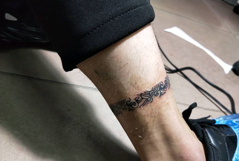 脚环。海浪。纹身图片