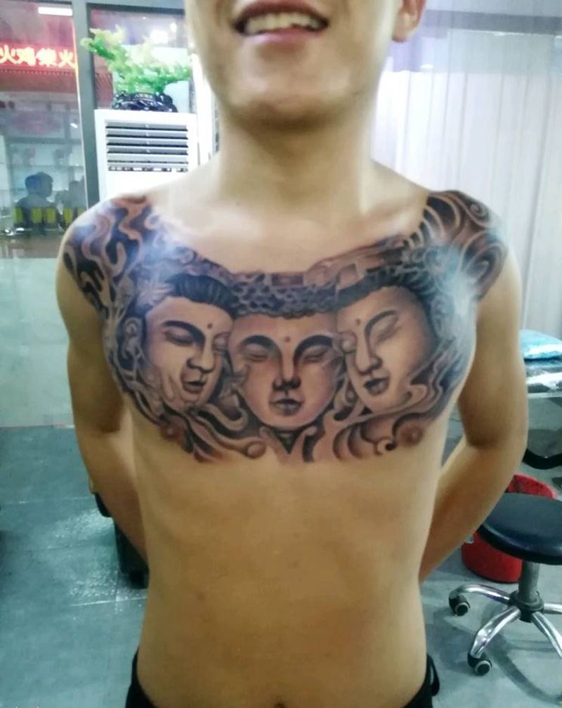 花胸作品修改(线条非本店作品)纹身图片_胸部新传统纹身图案