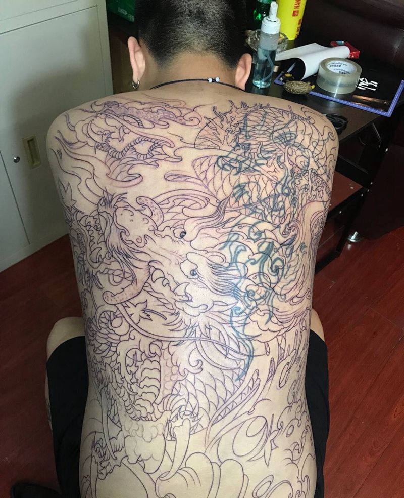 遮盖未完纹身图片