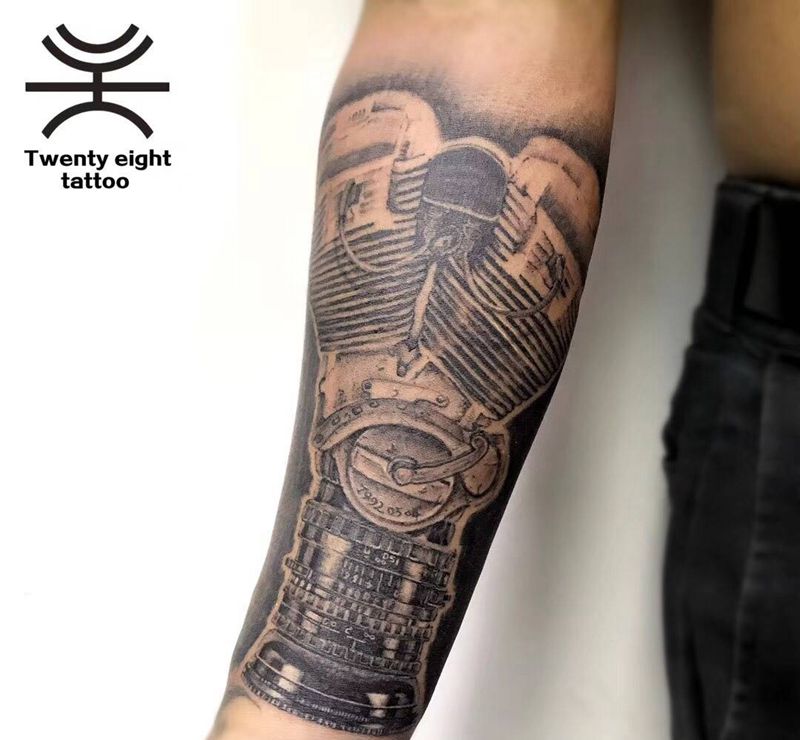 發動機相機結合纹身图片_原创成品手臂纹身图案