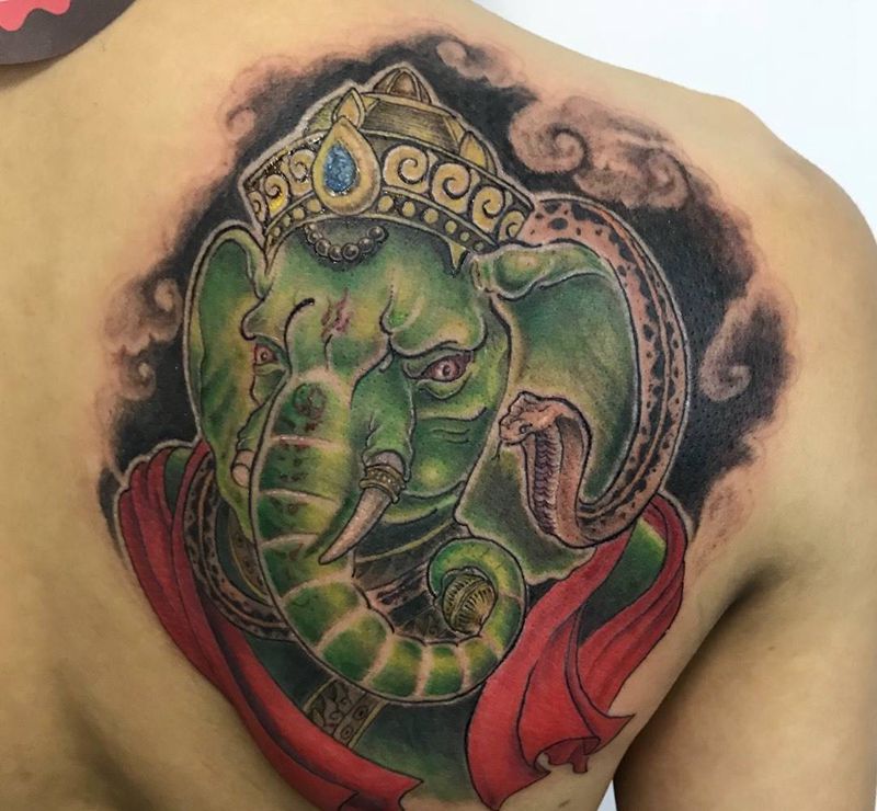 新傳統象神纹身图片