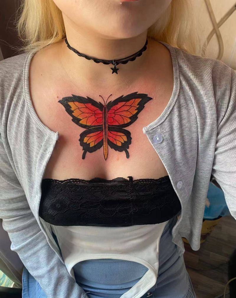 大蝴蝶纹身图片_胸部新传统纹身图案