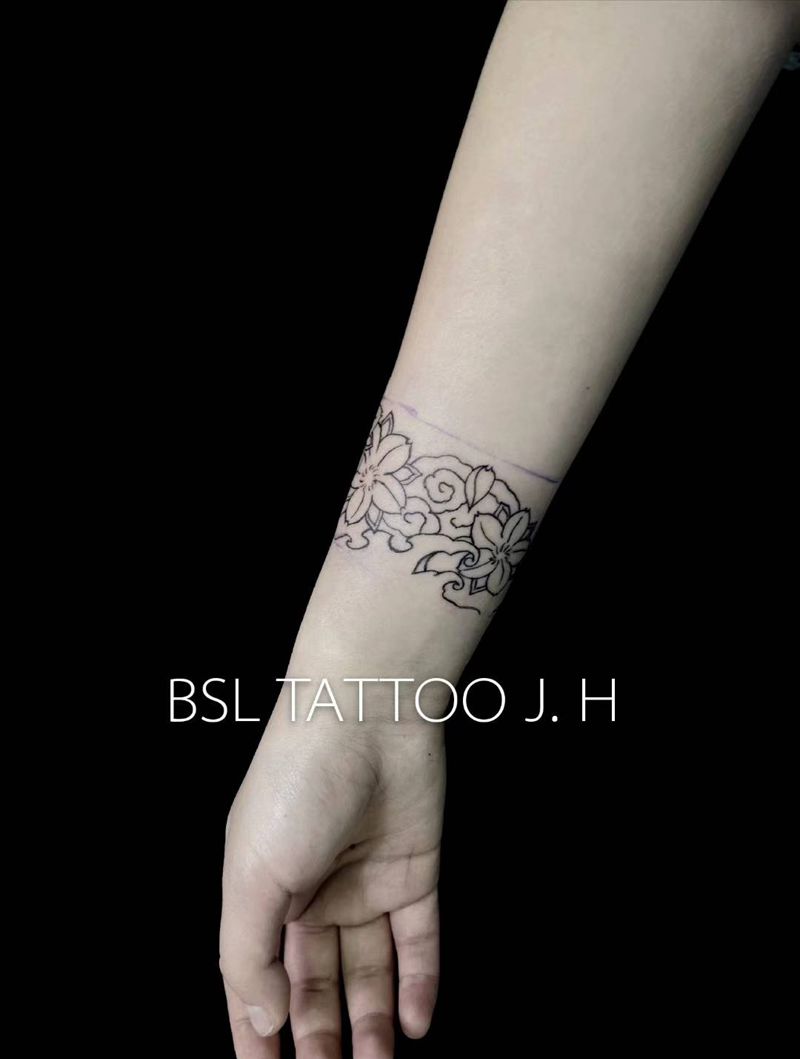 日式图案：手環纹身图片_手部老传统纹身图案