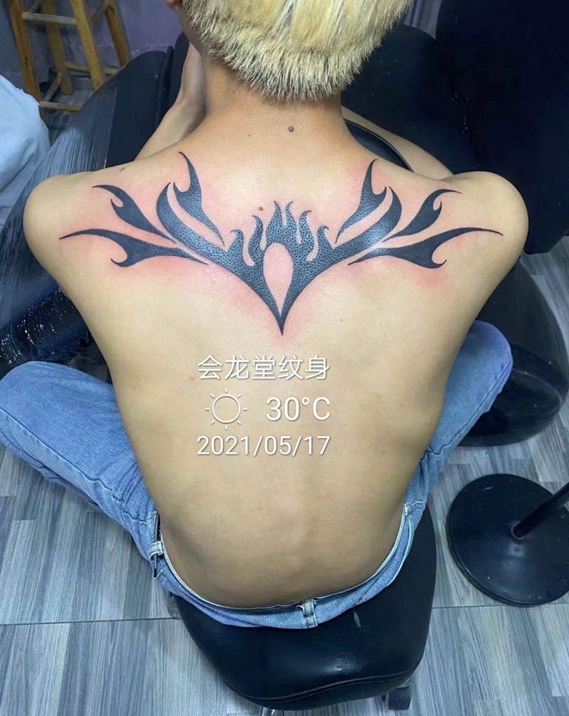 图腾纹身图片_肩部图腾纹身图案