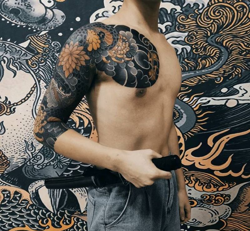 招牌纹身图片_手臂胸部老传统日式老传统七分袖纹身图案