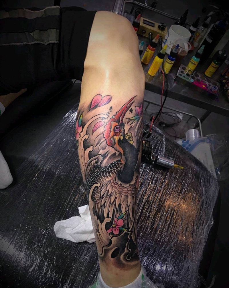 包小腿纹身图片_腿部新传统纹身图案