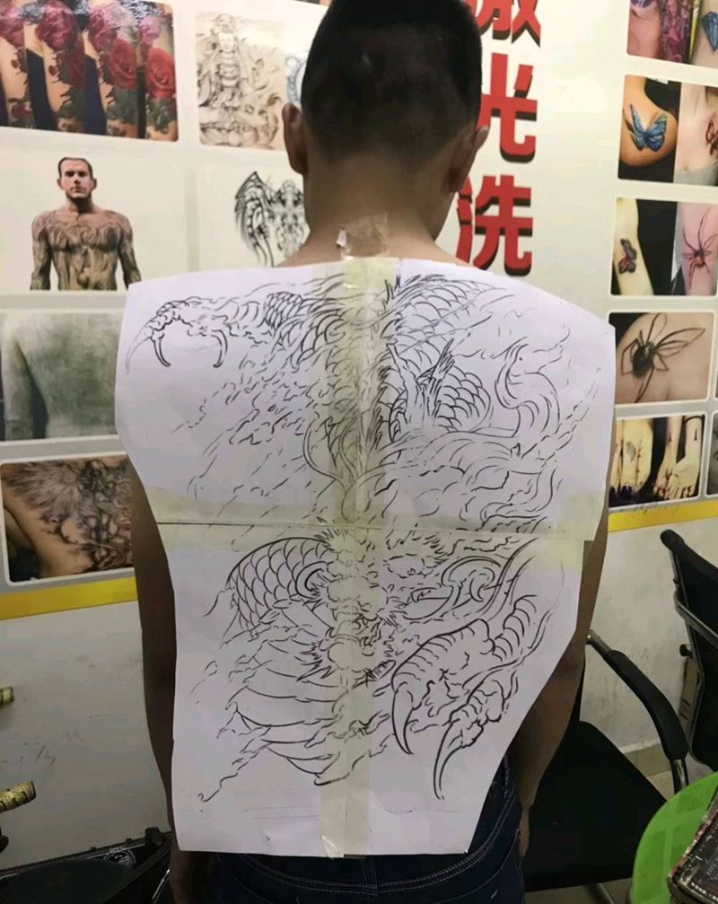 大满背，龙纹身图片_背部新传统纹身图案