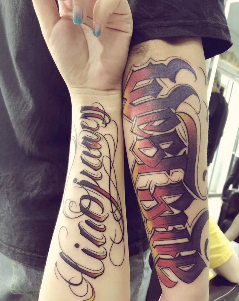 情侣款花体字纹身图片