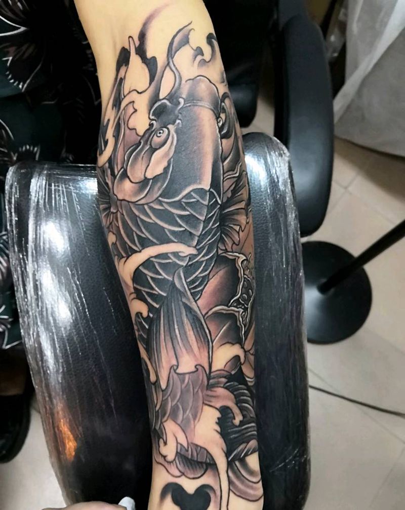 鲤鱼纹身图片_老传统纹身图案