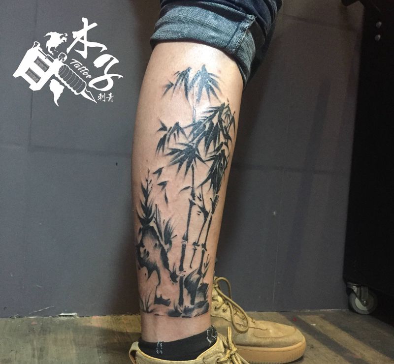 墨竹纹身图片_腿部水墨纹身图案
