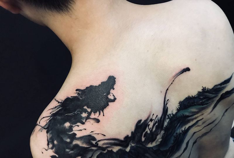 改图 泼墨纹身图片_背部水墨纹身图案